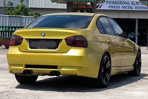 Old 2006 BMW 3 Series 2.0L