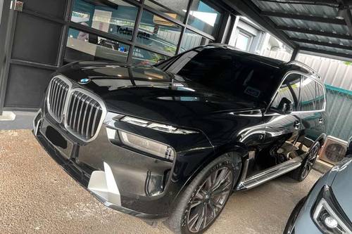 Terpakai 2023 BMW X7 xDrive40i Pure Excellence untuk Dijual