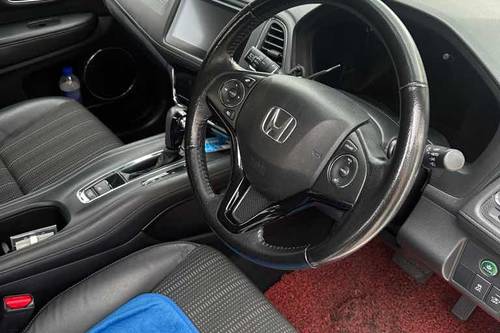 2016 Honda HR-V 1.8L V Terpakai