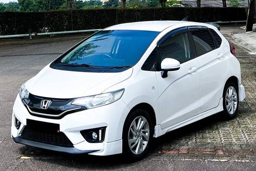 2016 Honda Jazz 1.5L E Terpakai