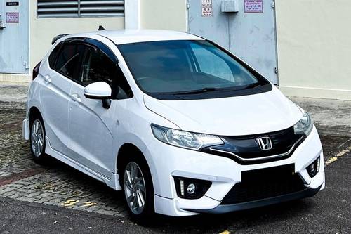 2nd Hand 2016 Honda Jazz 1.5L E