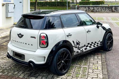 2015 MINI Countryman Cooper Terpakai