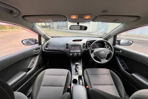 2015 Kia Cerato 1.6L Terpakai