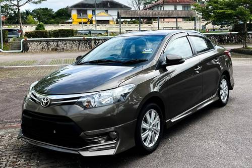 2015 Toyota Vios J Spec Terpakai