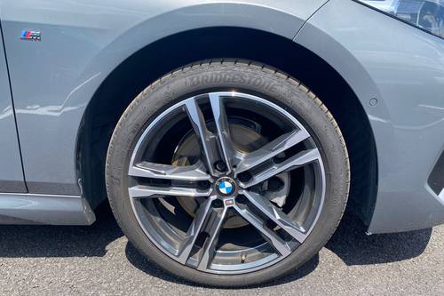 2024 BMW 2 Series 1.5L Terpakai