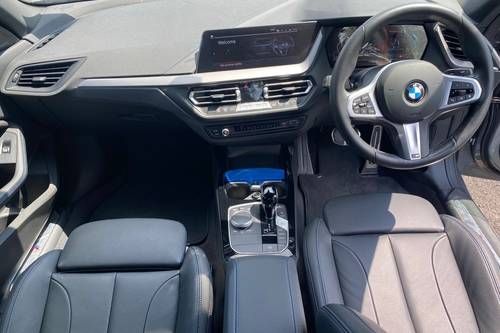 2024 BMW 2 Series 1.5L Terpakai