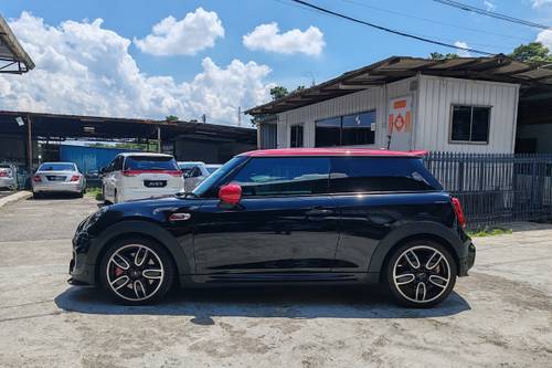 Old 2019 MINI 3 Door Cooper