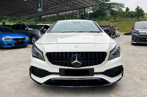 2016 Mercedes Benz CLA-Class Coupe 200 AMG Line Terpakai