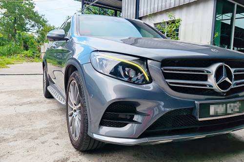 Old 2017 Mercedes Benz GLC-Class 250 4Matic AMG Line