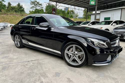 2017 Mercedes Benz C-Class Saloon C 200 AMG Line Terpakai