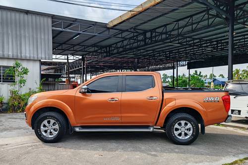 Old 2019 Nissan Navara Double Cab 2.5L SE AT