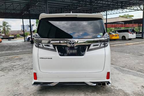 Second hand 2018 Toyota Vellfire 2.5L 