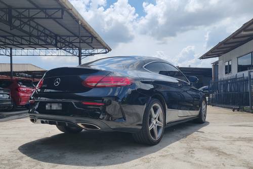 Second hand 2016 Mercedes Benz C-Class Coupe C 200 AMG Line 