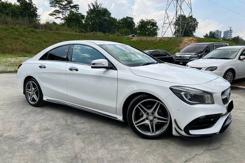 Old 2016 Mercedes Benz CLA-Class Coupe 180