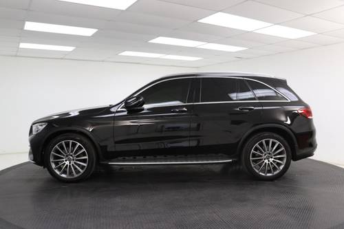 Terpakai 2021 Mercedes Benz GLC-Class 200 AMG Line untuk Dijual