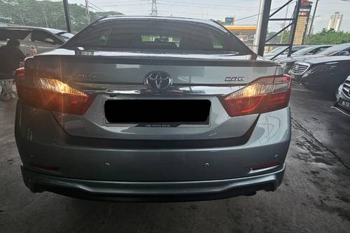 2015 Toyota Camry 2.0G X Terpakai