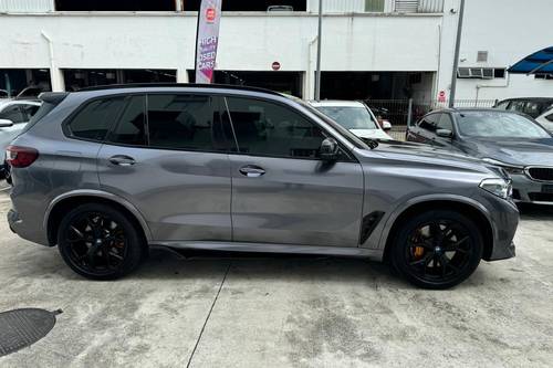 Second hand 2023 BMW X5 xDrive45e M Sport 