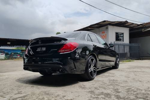 Second hand 2016 Mercedes Benz C-Class Saloon C 200 AMG Line 