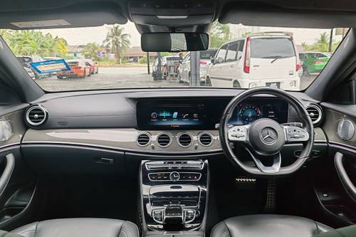 2019 Mercedes Benz E-Class Saloon E 350 AMG Line Terpakai