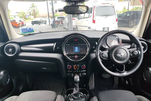 Used 2017 MINI 5 Door Cooper