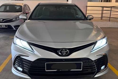 2023 Toyota Camry 2.5V  lama