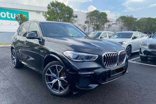 2023 BMW X5 xDrive45e M Sport Terpakai