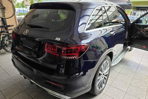 Terpakai 2021 Mercedes Benz GLC-Class 200 AMG Line untuk Dijual