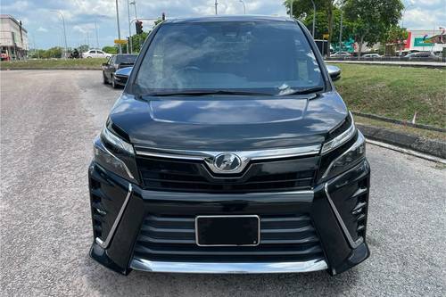 2018 Toyota Voxy 2.0 ZS Terpakai