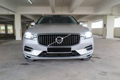 2019 Volvo XC60 T8 Inscription  lama