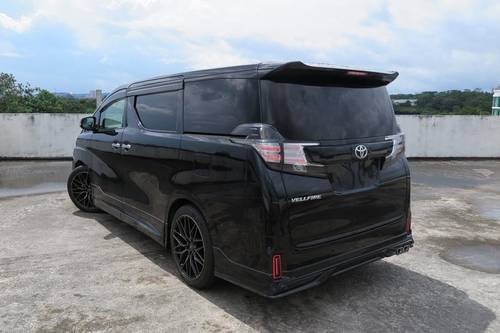 Second hand 2015 Toyota Vellfire 2.5L 