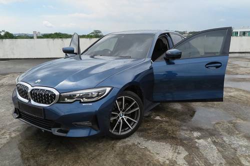 Second hand 2022 BMW 3 Series 2.0L 