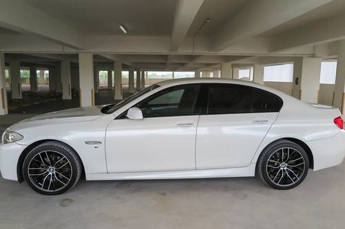 Second hand 2011 BMW 5 Series Sedan 528i 2.0 M-sport 