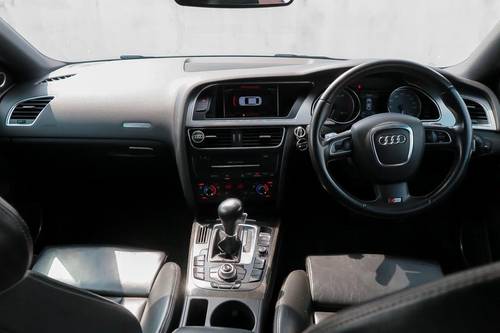 2011 Audi S5 Sportback 3.0L Terpakai