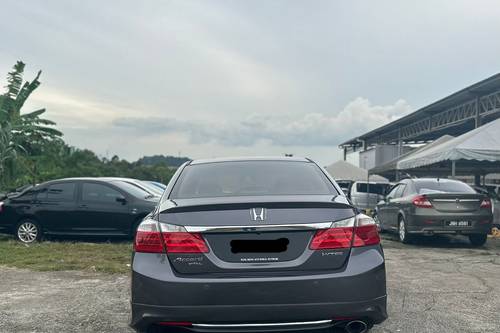 Second hand 2014 Honda Accord 2.0L 