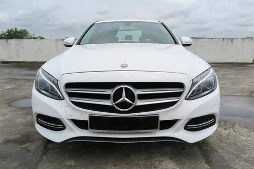 2015 Mercedes Benz C-Class Saloon C200 Avantgarde Line  lama