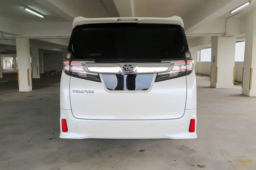 Old 2015 Toyota Vellfire 2.5L