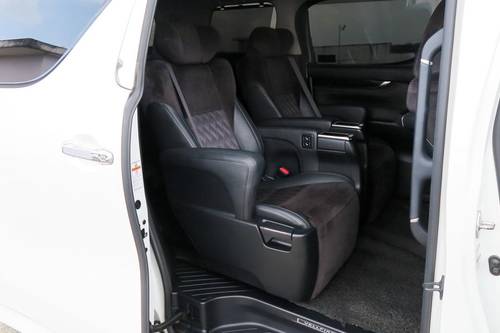 2015 Toyota Vellfire 2.5L Terpakai