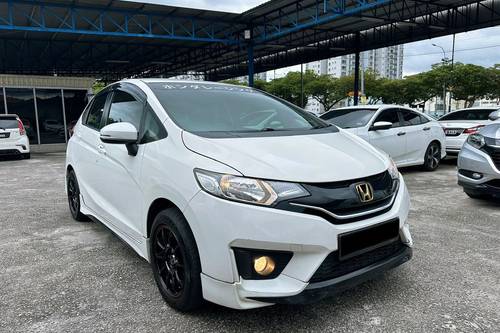 2015 Honda Jazz 1.5L V Terpakai