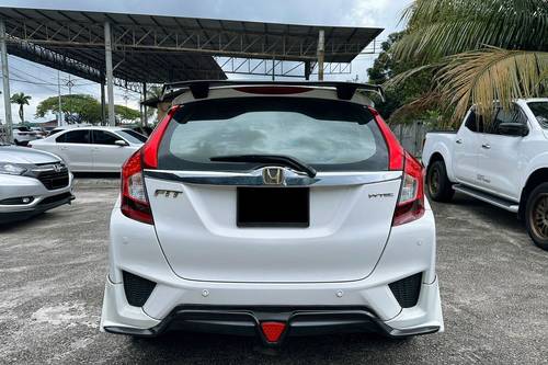 2015 Honda Jazz 1.5L V Terpakai