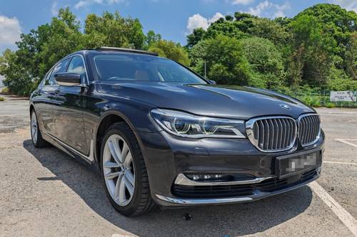 2017 BMW 7 Series Sedan 740Le xDrive Terpakai