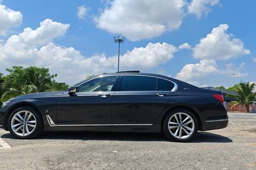 Second hand 2017 BMW 7 Series Sedan 740Le xDrive 