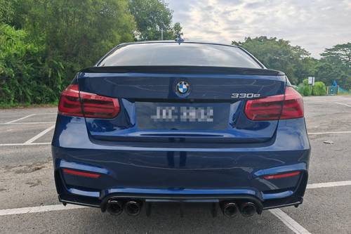 Second hand 2016 BMW 3 Series Sedan 330e M Sport 