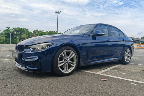 2016 BMW 3 Series Sedan 330e M Sport Terpakai