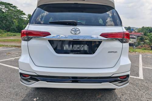 Second hand 2017 Toyota Fortuner 2.7 SRZ AT 4x4 