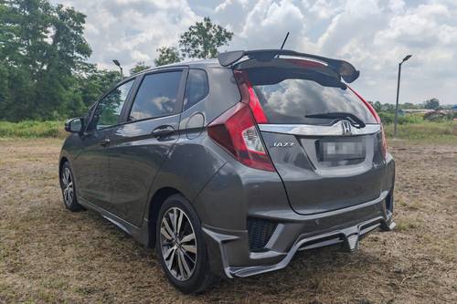 2016 Honda Jazz 1.5L V Terpakai