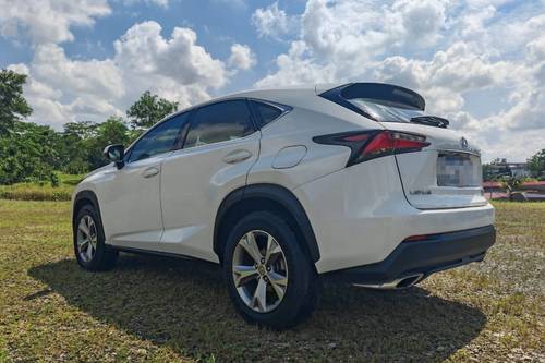 2015 Lexus NX 200t Terpakai