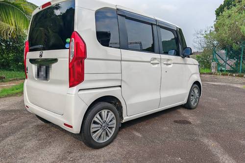 Used 2018 Honda N-box 0.7