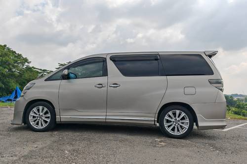 Second hand 2009 Toyota Vellfire 2.4Z 