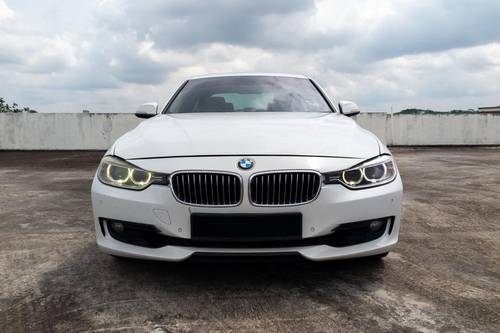 2nd Hand 2012 BMW 3 Series Sedan 320i