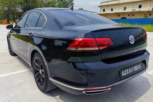 Second hand 2018 Volkswagen Passat 2.0 TSI 